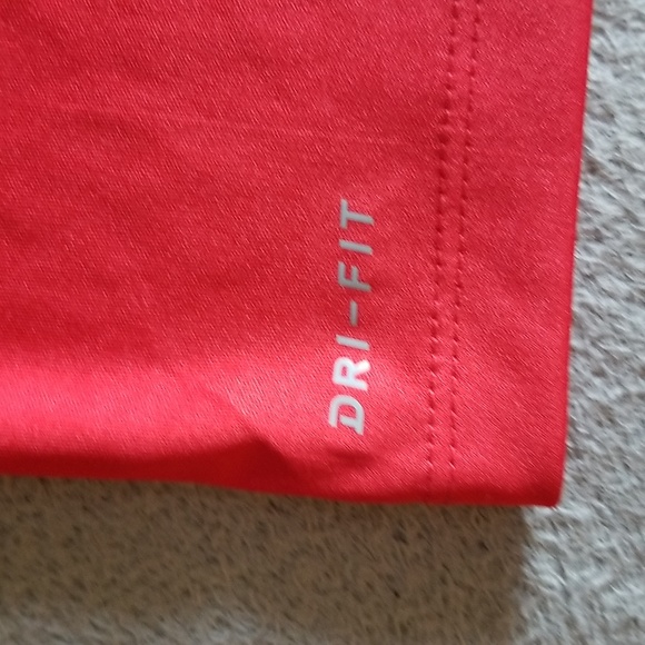 Nike Dri fit tshirt size 12m - Picture 2 of 3